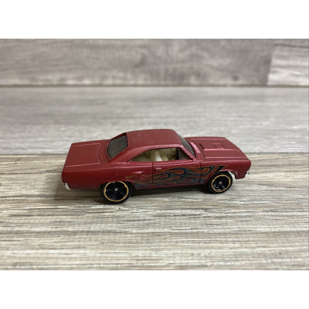 Hot Wheels '70 Plymouth Road Runner Flat Dark Red